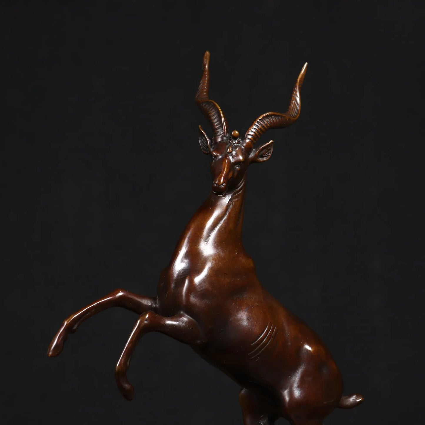 Statue d'Antilope - Décoration en Cuivre Pur